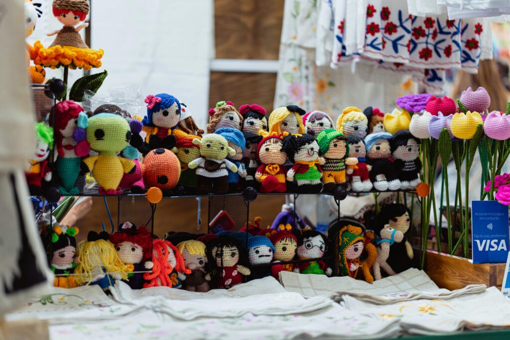 knit people